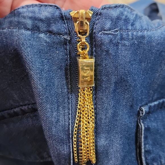 Jones New York Womens Chambray 1/2 Zip Top Size LG Roll Tab Tassle Pockets Soft - Picture 6 of 10